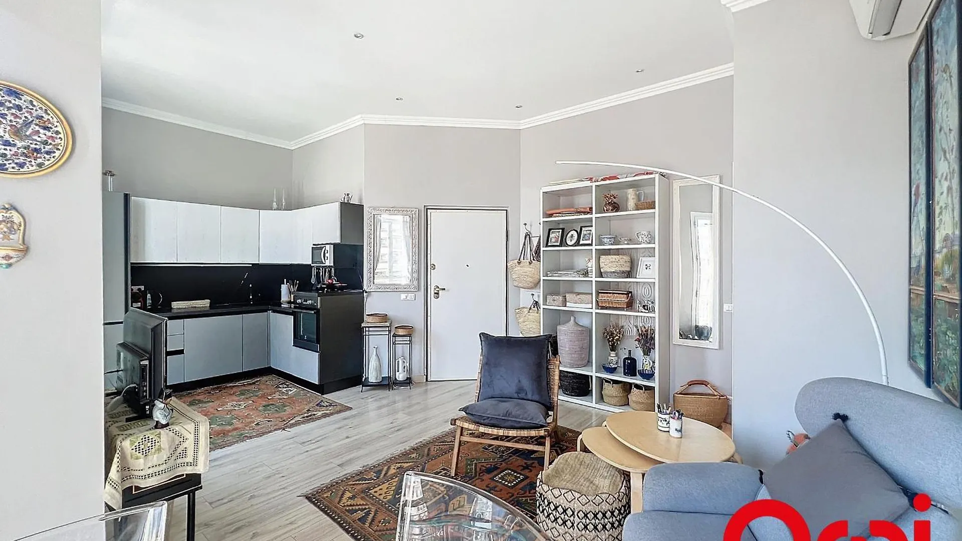 Appartement 2 Pieces Climatise Au Centre De Menton - Fr-1-647-40 0*,